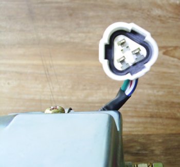 Генератор Hino 3 pins Terminal